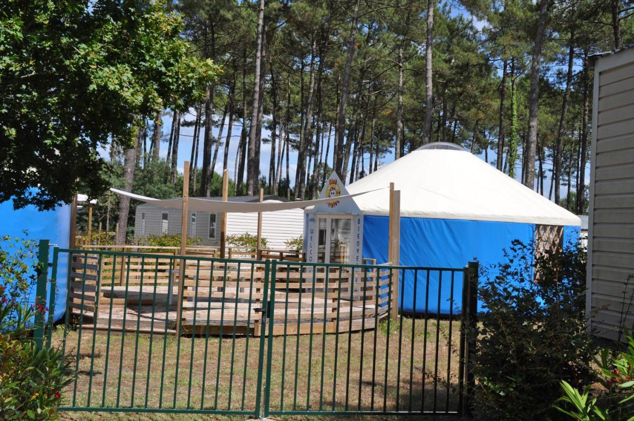 Mobilhome Cote Landaise Les Dunes De Contis 4 Saint-Julien-en-Born Eksteriør bilde