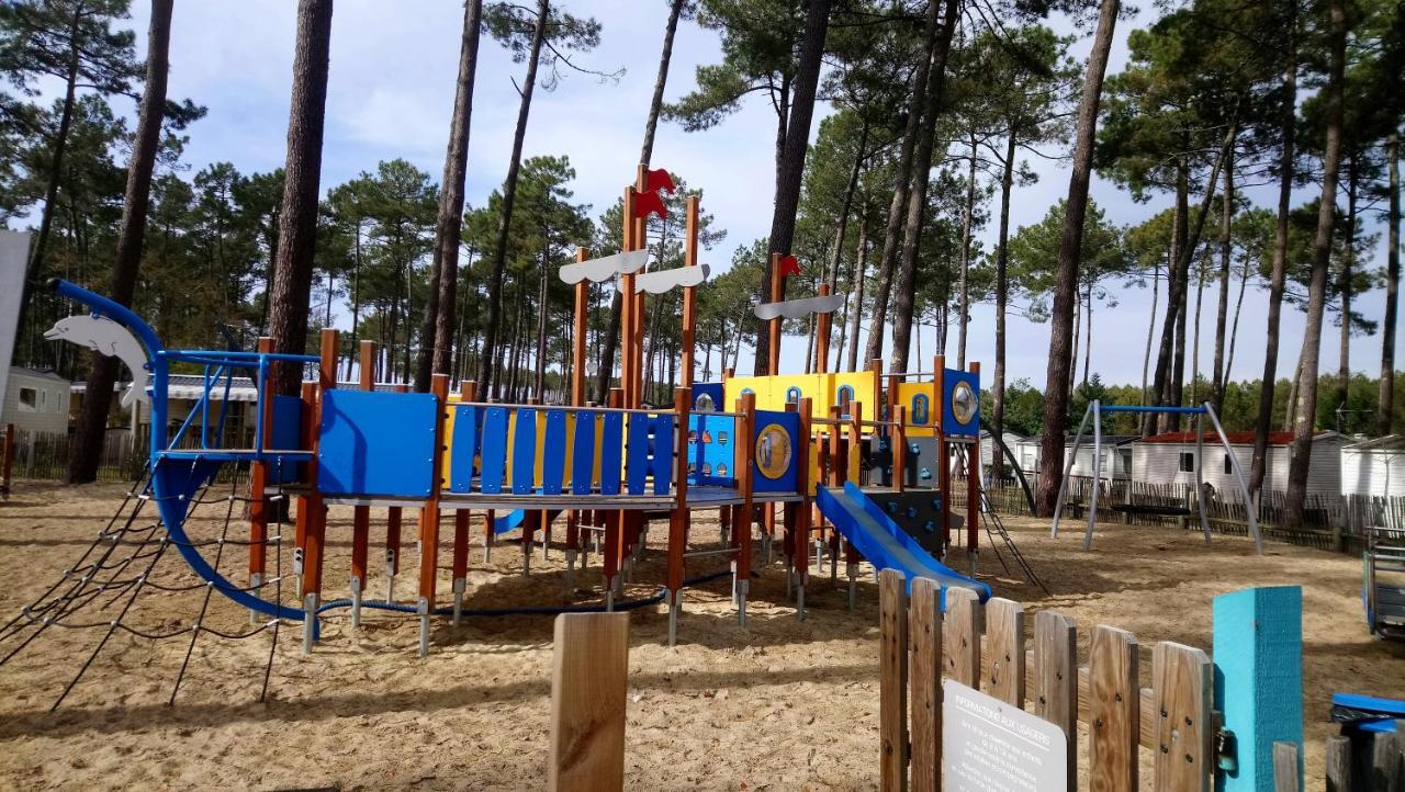 Mobilhome Cote Landaise Les Dunes De Contis 4 Saint-Julien-en-Born Eksteriør bilde